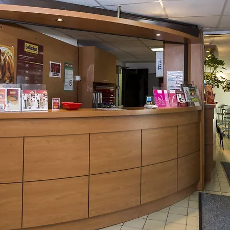 Promotel Bourg-En-Bresse Hotel 2*