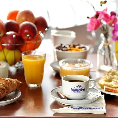Promotel Bourg-En-Bresse Hotel 2*
